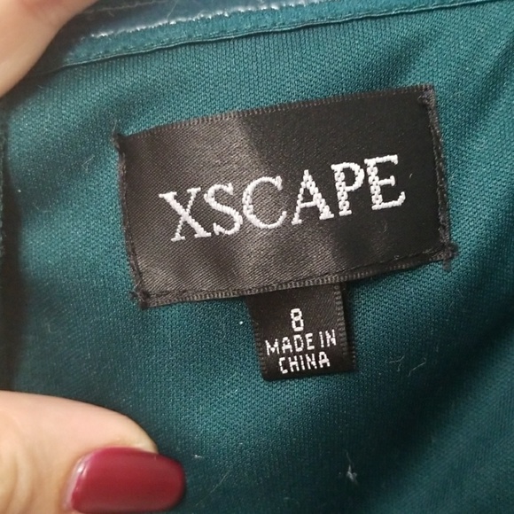 Dress - Picture 4 of 7